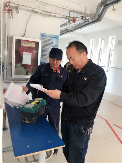 俎群刚.jpg