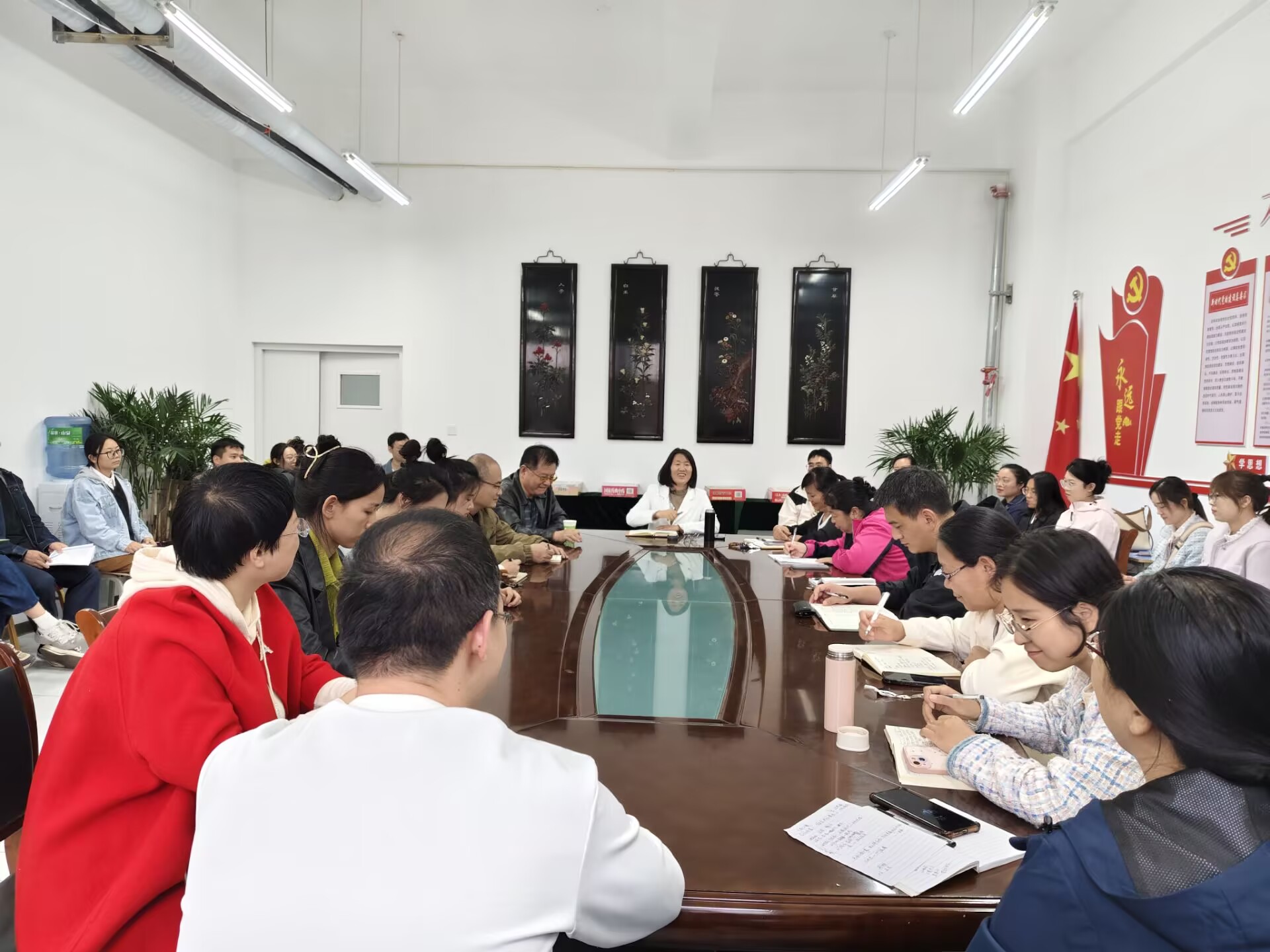传承创新，坚定中医之路.jpg