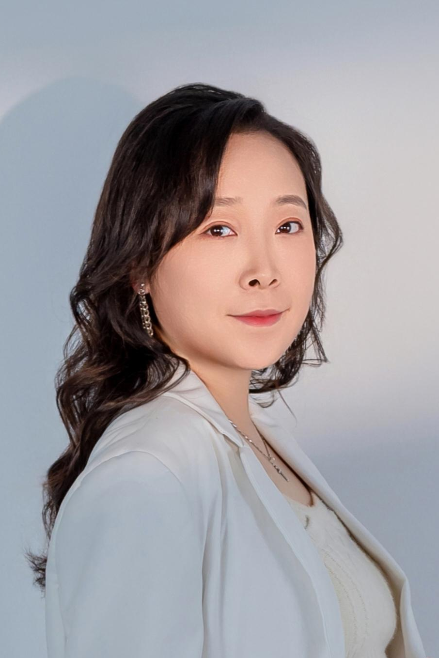 杨丽娜(1).png