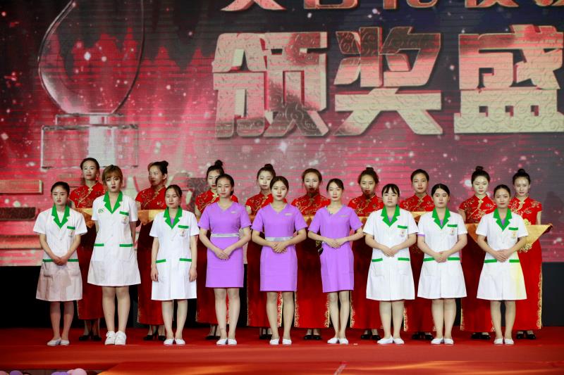 图12 第二届全国卫生职业院校医学美容技术专业技能大赛颁奖现场.JPG